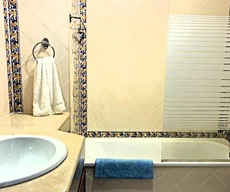 Spacious In D'el Rey Guest house 4*