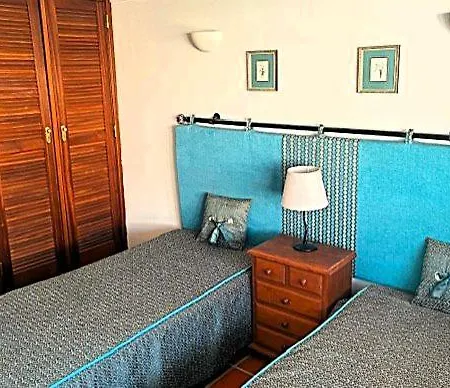 Pensión Spacious In D'el Rey *