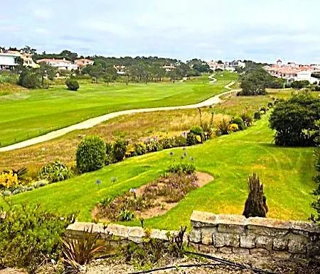 Casa de hóspedes Spacious In D'el Rey Amoreira (Leiria)