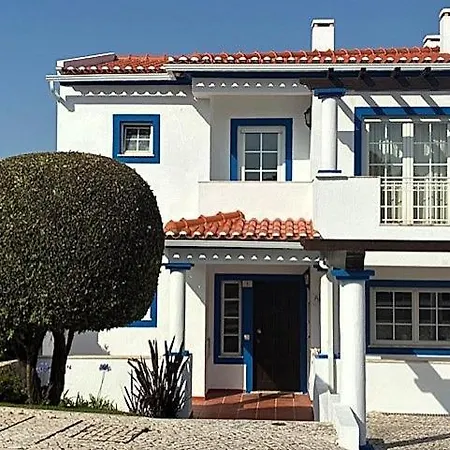Guest house Spacious In D'el Rey