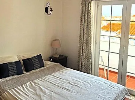 Spacious In D'el Rey Guest house Amoreira (Leiria)